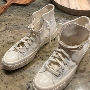 Cream converse with white polka dots